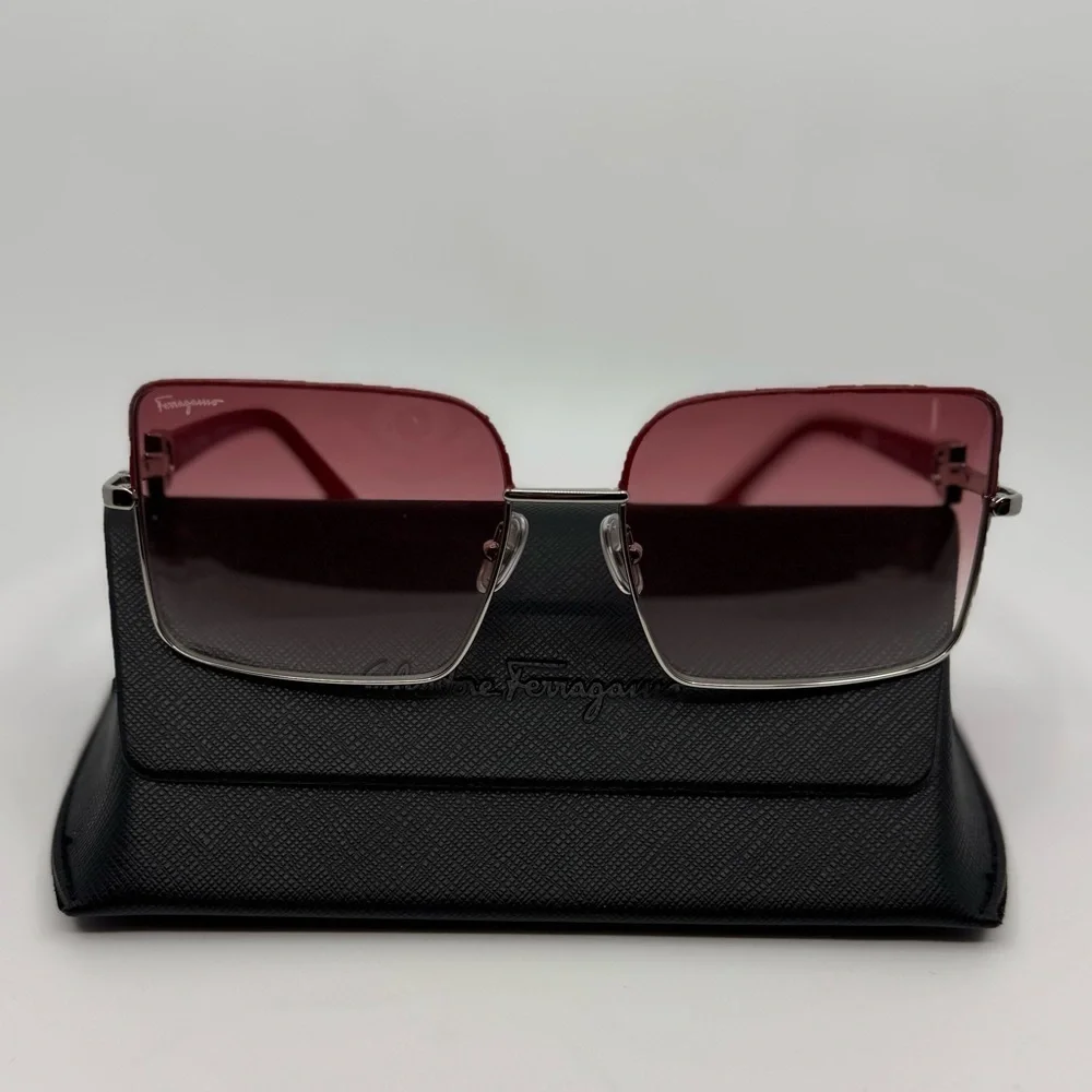 Salvatore Ferragamo these farragamo